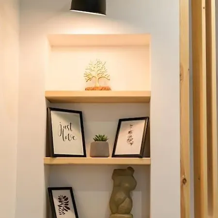Modern Studio In Corfu Town דירה